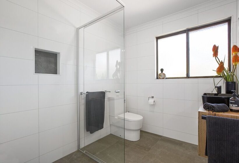 Smith Beach Getaways Beachwood House