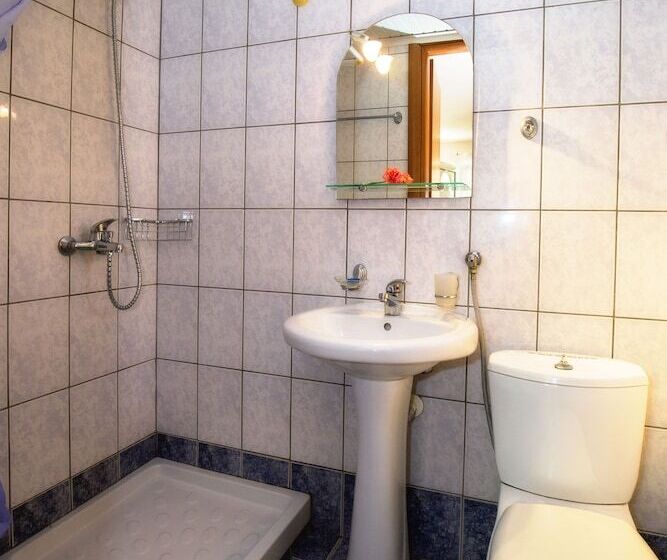 Famelia Studios Lampiris