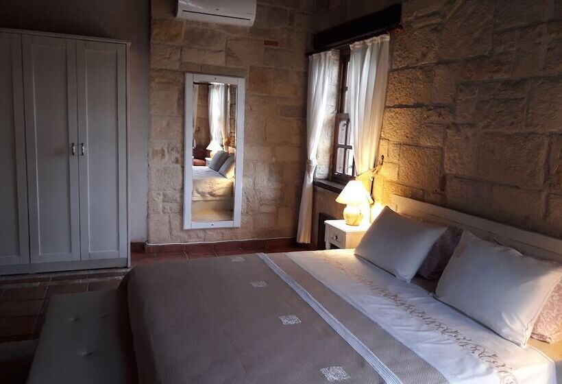 Urla Ciftlik Otel