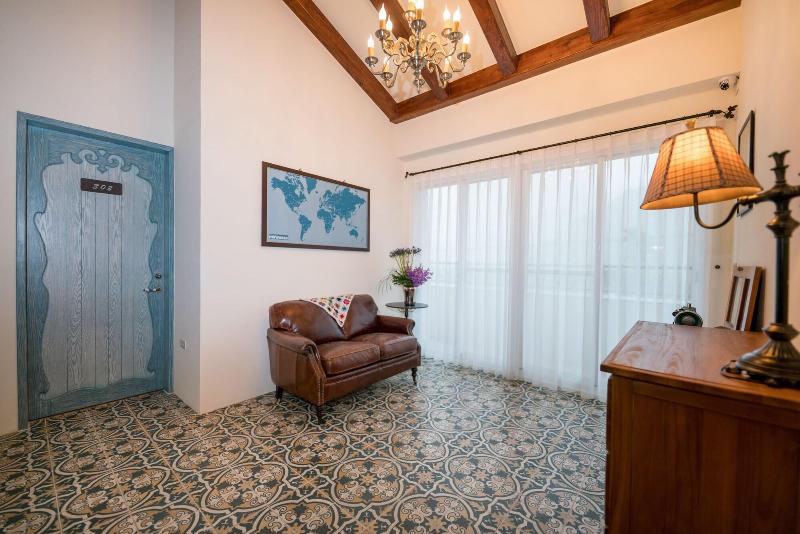 تختخواب و صبحانه R&j Guesthouse