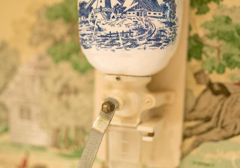 تختخواب و صبحانه R&j Guesthouse