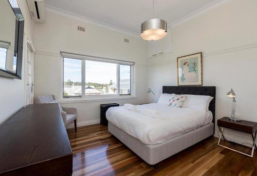Cottesloe Beach Deluxe Apartment   Executive Escapes