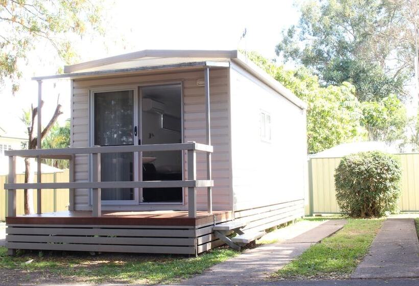 Хостел Huntsville Caravan Park