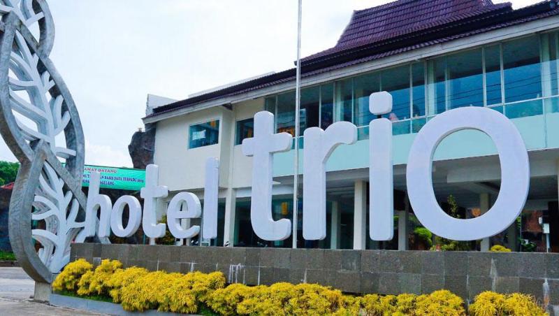 هتل Front One Resort Magelang