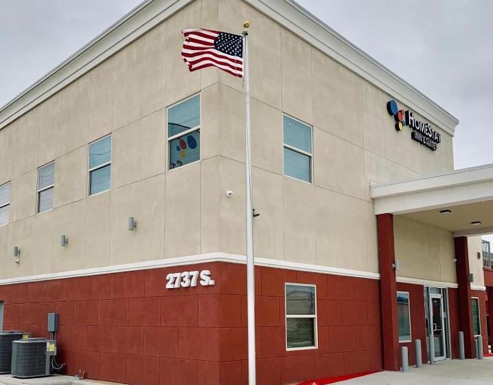 هتل Homestay Inn & Suites Edinburg