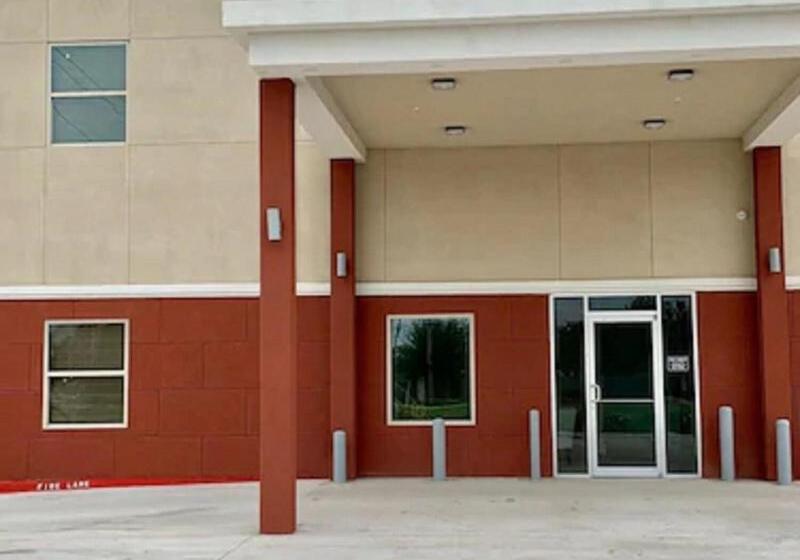 هتل Homestay Inn & Suites Edinburg