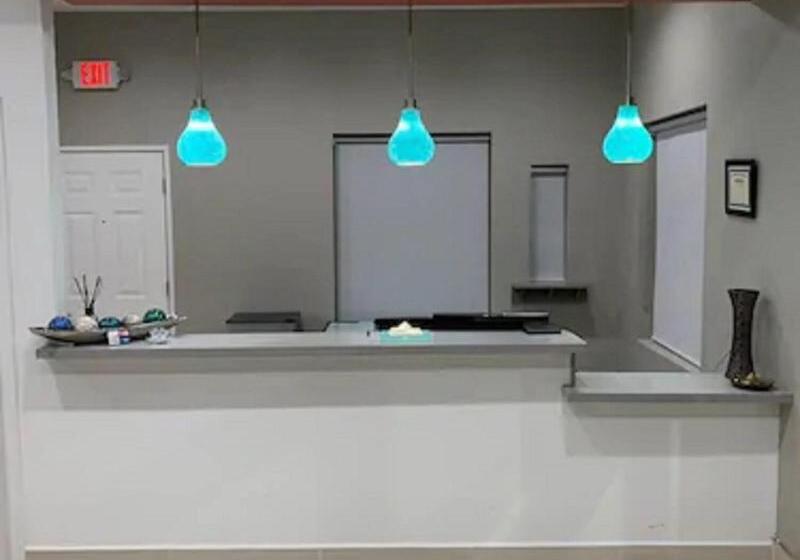 هتل Homestay Inn & Suites Edinburg