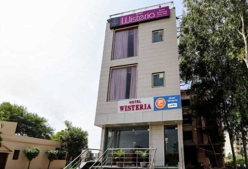 فندق Wisteria