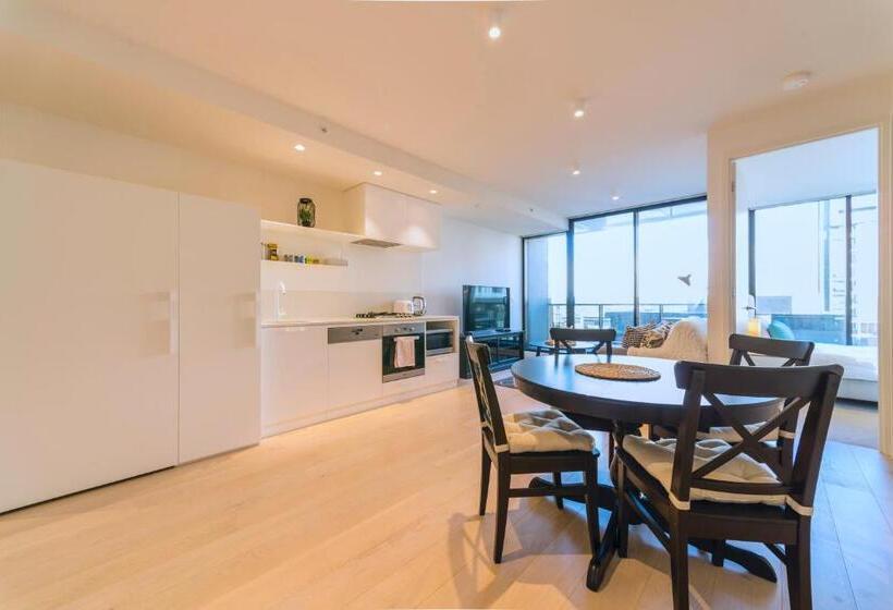 Pride Manor South Yarra