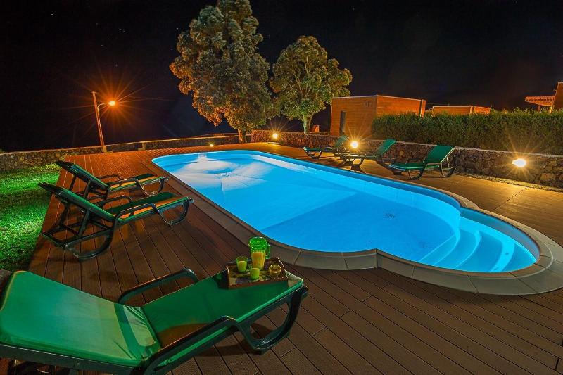 مبيت وإفطار Alluar Lodge