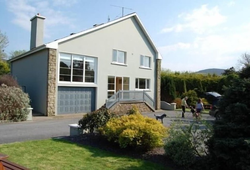 مبيت وإفطار Ardrinane House