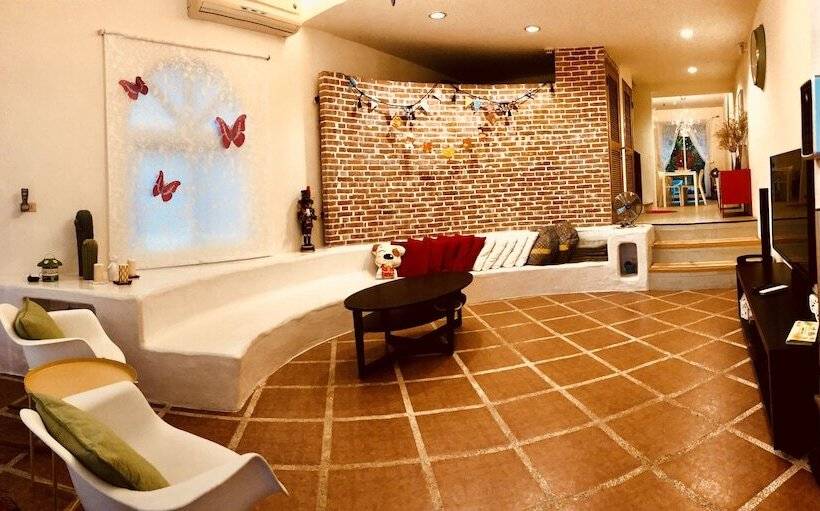 تختخواب و صبحانه One Day Ocean Villa