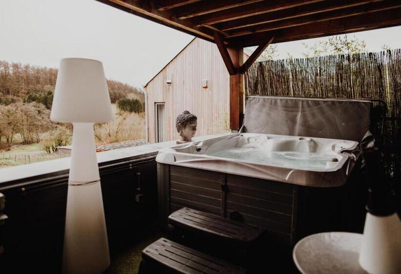 簡易ホテル At Home   Jacuzzi Privatif