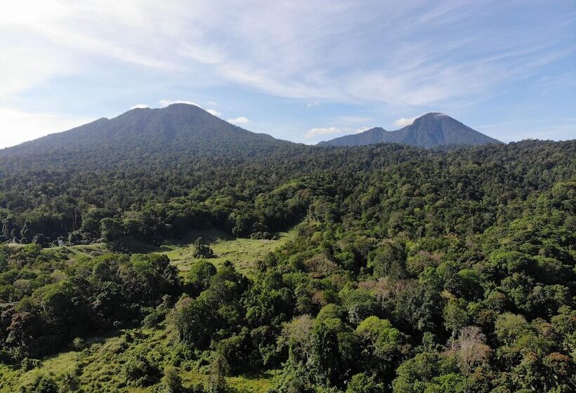 فندق فئة نجمة واحدة Tangkoko Sanctuary Villa