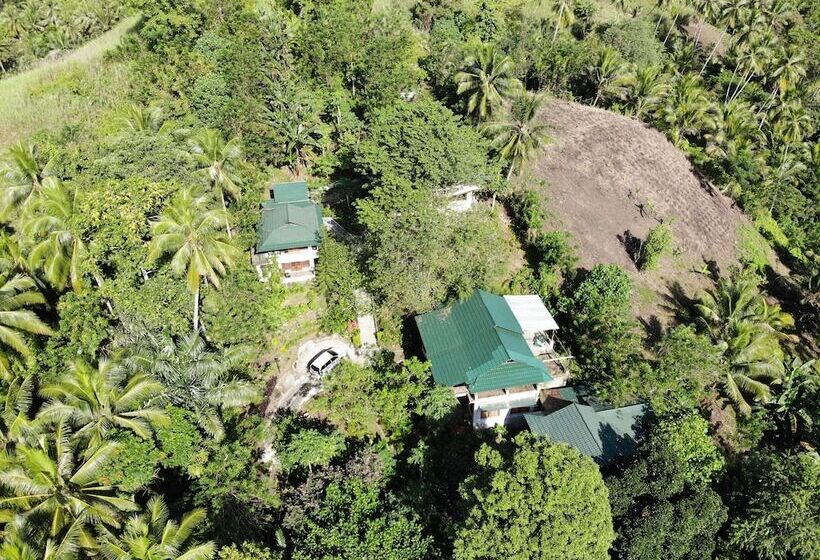 فندق فئة نجمة واحدة Tangkoko Sanctuary Villa