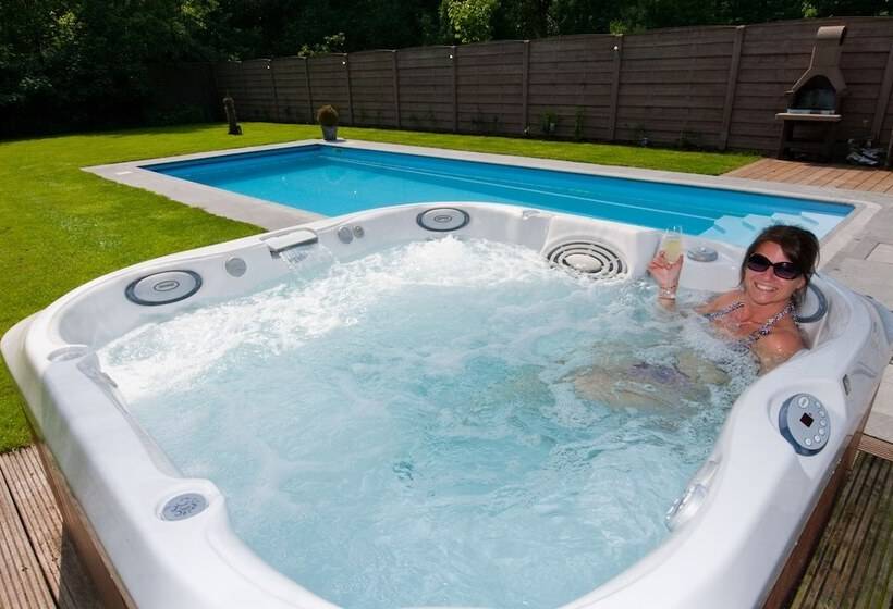 فندق فئة نجمة واحدة Wellness Hasselt Bed & Breakfast