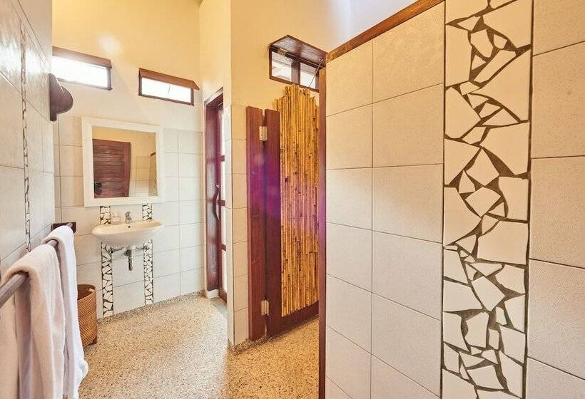 فندق Cocotinos Lembeh A Boutique Dive Lodge