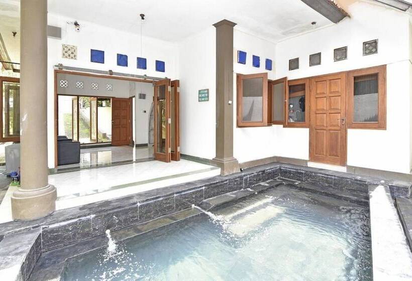 هتل Cozy Residence Wedasari Bali