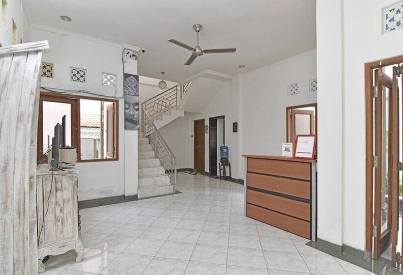 هتل Cozy Residence Wedasari Bali