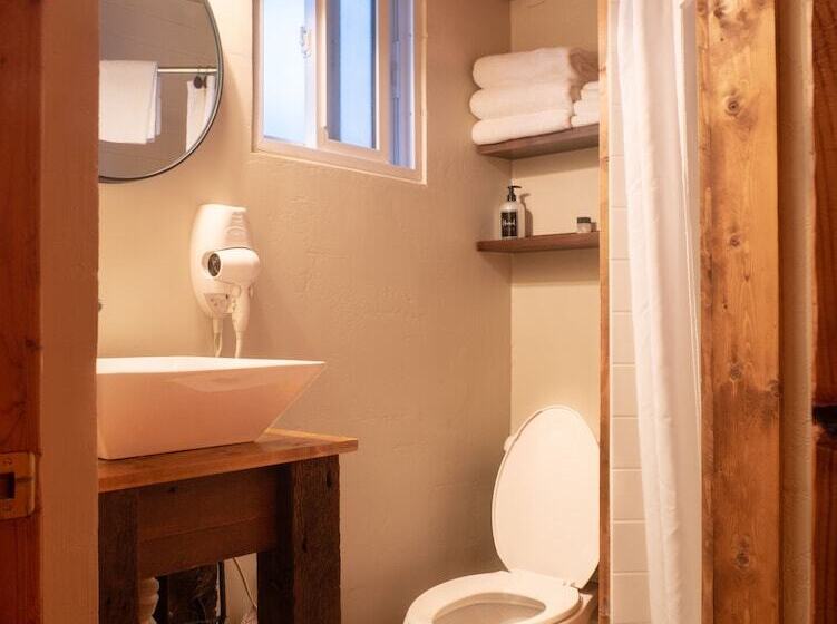 מוטל Elkhorn Cabins And Inn