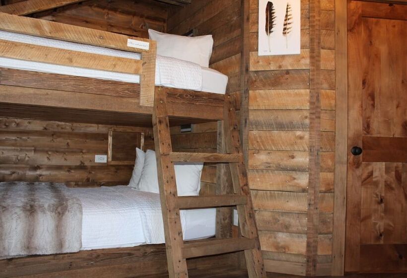 מוטל Elkhorn Cabins And Inn