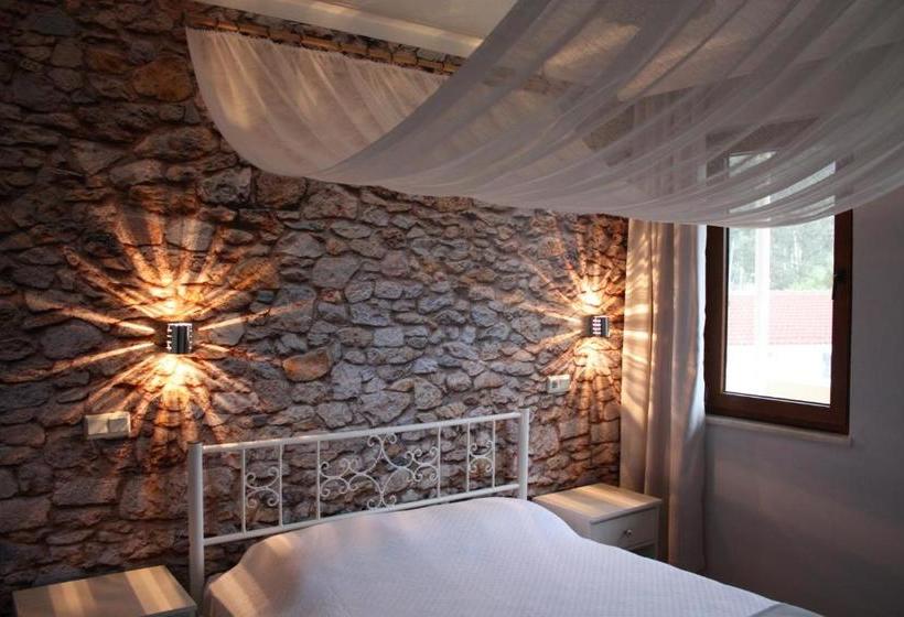 Palmiye Hotel & Marina