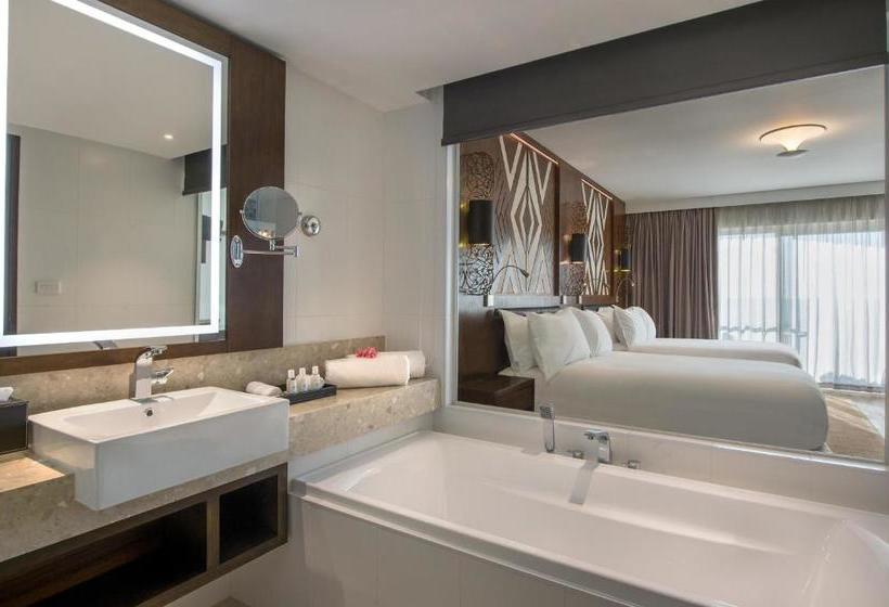 هتل Nadi Bay Resort And Spa Fiji