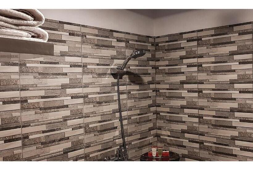 هتل Kampoeng Joglo Boutique