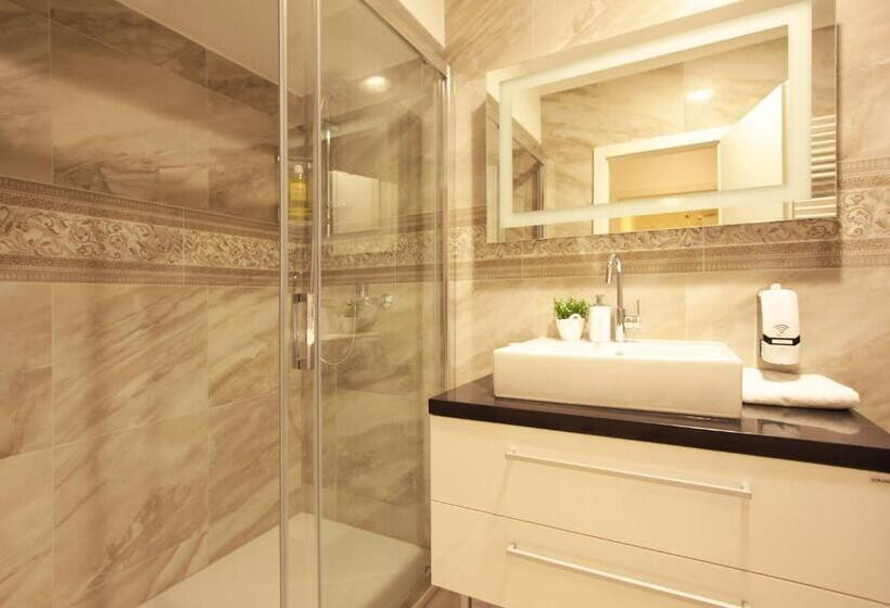 簡易ホテル Well Of Life Luxury Rooms