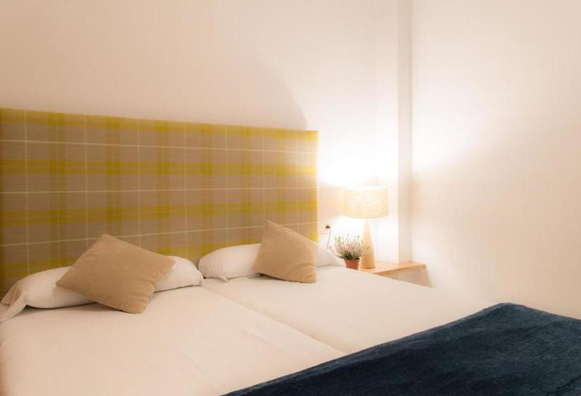 Suites Campo Del Príncipe