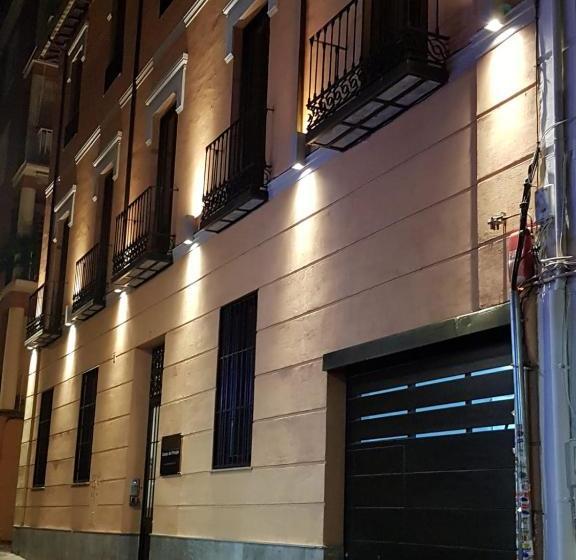 Suites Campo Del Príncipe