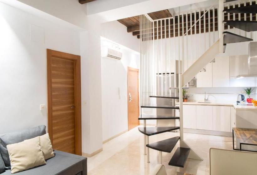 Suites Campo Del Príncipe