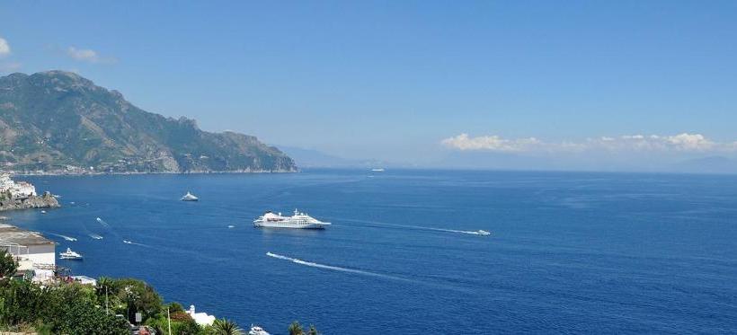 Fotos del hotel Villa Maria Luigia:  8