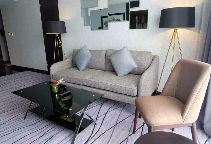 Fotos del hotel Royal Tulip Darmo Surabaya:  9