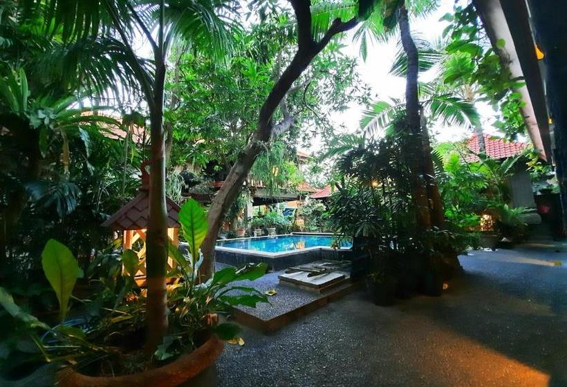 Fotos del hotel Pendawa Gapura Hotel Kuta:  2