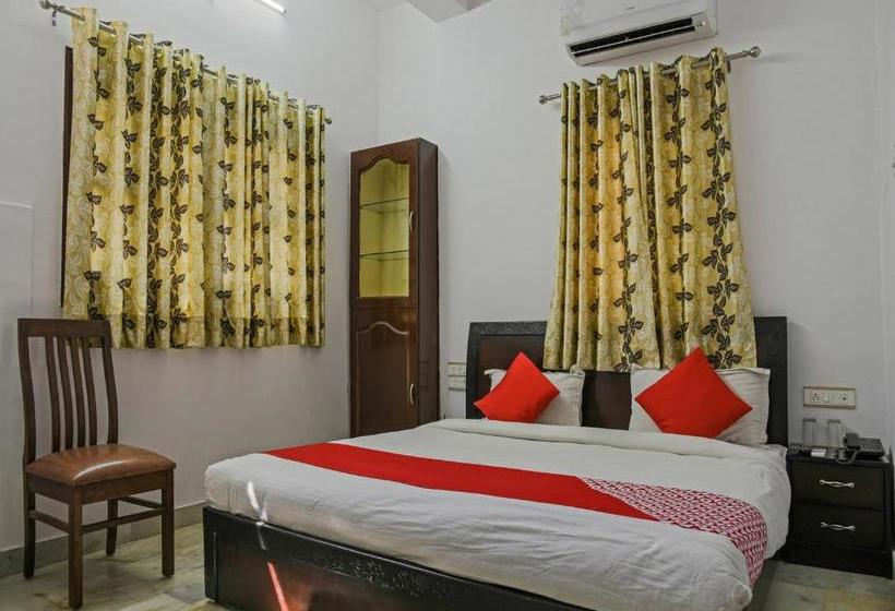 Fotos del hotel Oyo 132 Hotel Royal T:  10