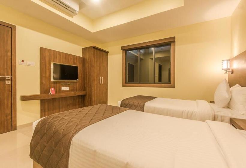 Fotos del hotel Fab Adlon International:  15