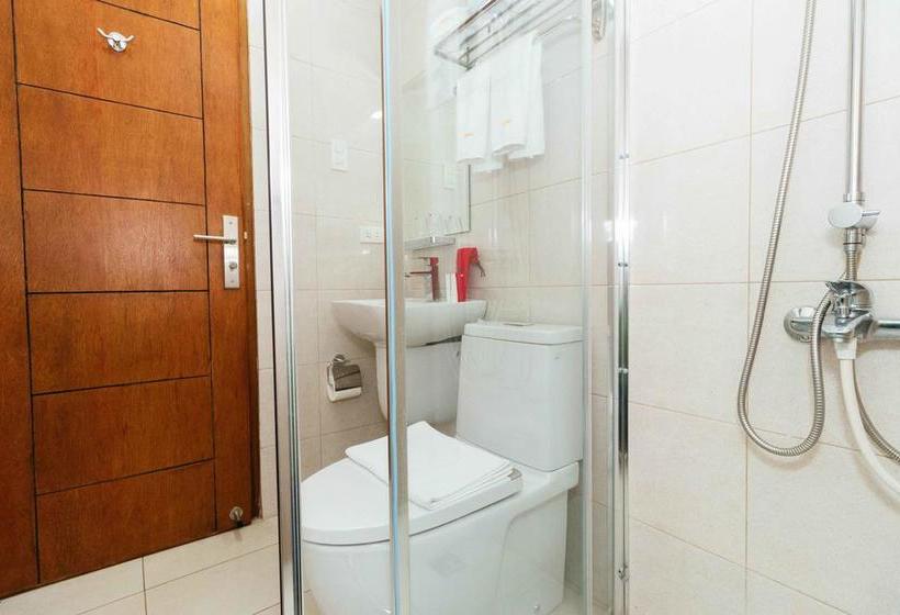 Fotos del hotel Reddoorz Premium @ Sampaloc Makati:  23