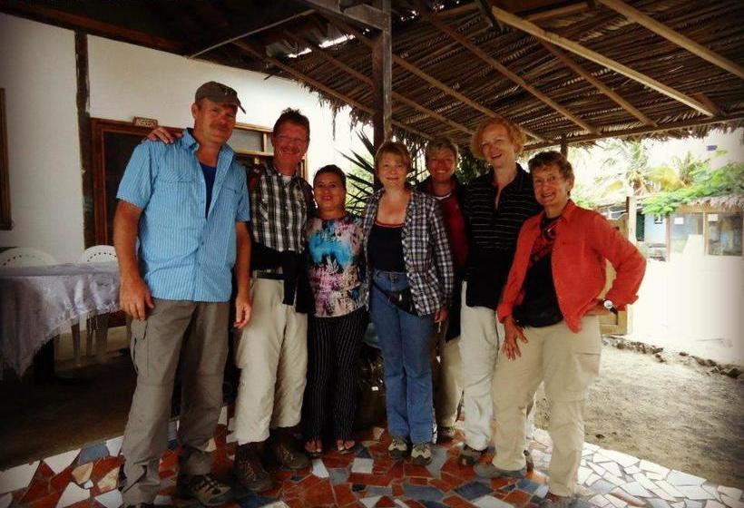 Fotos del hotel Hostal Las Gardenias:  11