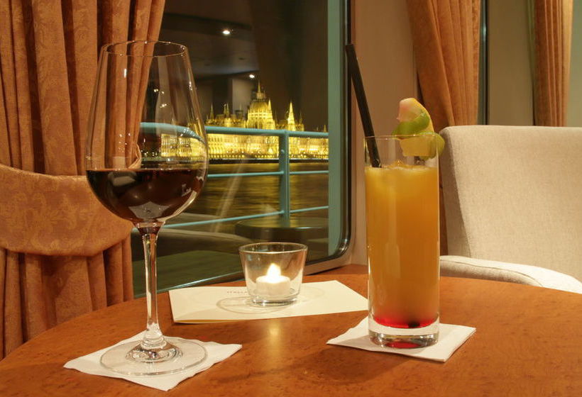 Fotos del hotel Onriver S   Ms Cezanne:  25