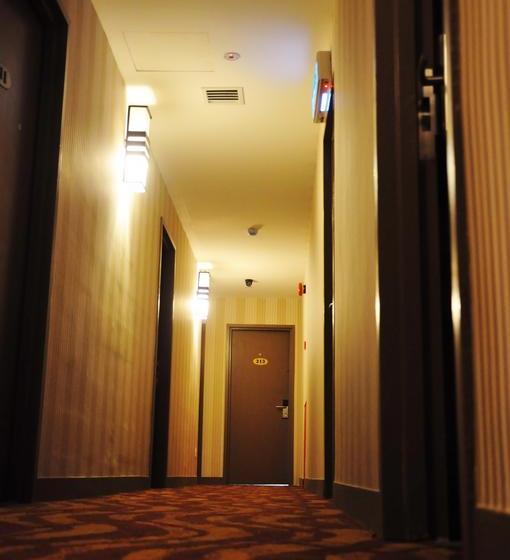 Fotos del hotel Zamburger Victory City:  11