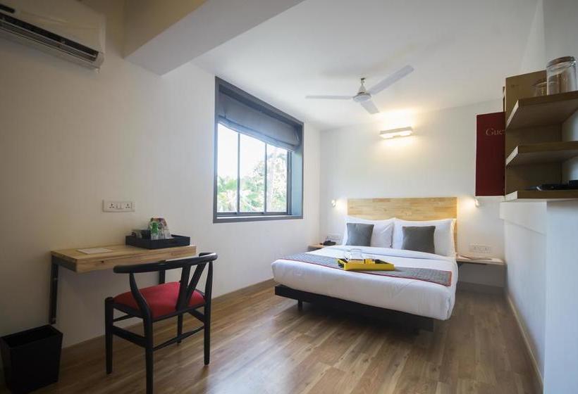 Fotos del hotel Oyo Townhouse 016 International Airport:  16