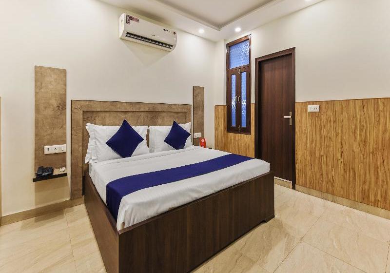 Fotos del hotel Silverkey Executive Stays 19389 Divine Inn:  7