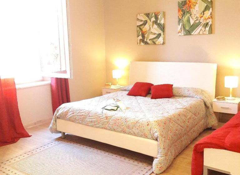 Fotos del hotel Appartamenti Esmera:  9