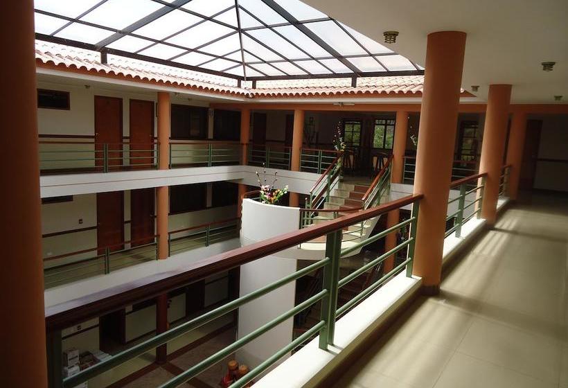 Fotos del hotel Tornado:  9