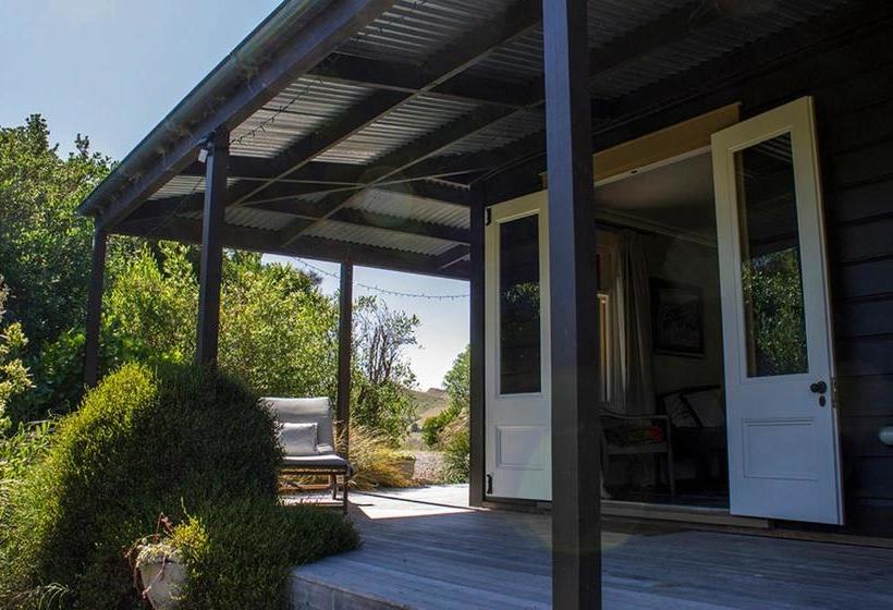 Fotos del hotel Toms Cottages:  15