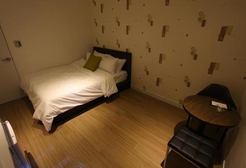 Fotos del hotel Y:  10