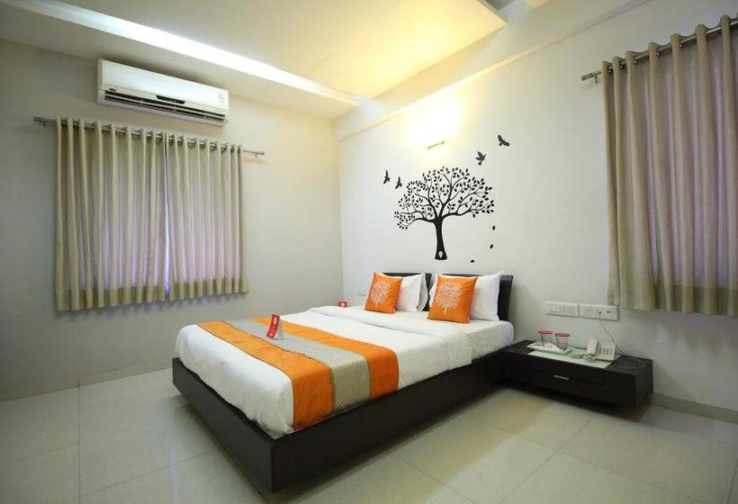 Fotos del hotel Oyo 5054 Sunnstep Club:  19