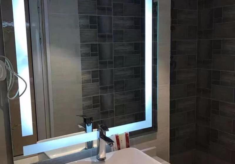 Fotos del hotel Sophie Rooland  West Train Station:  3