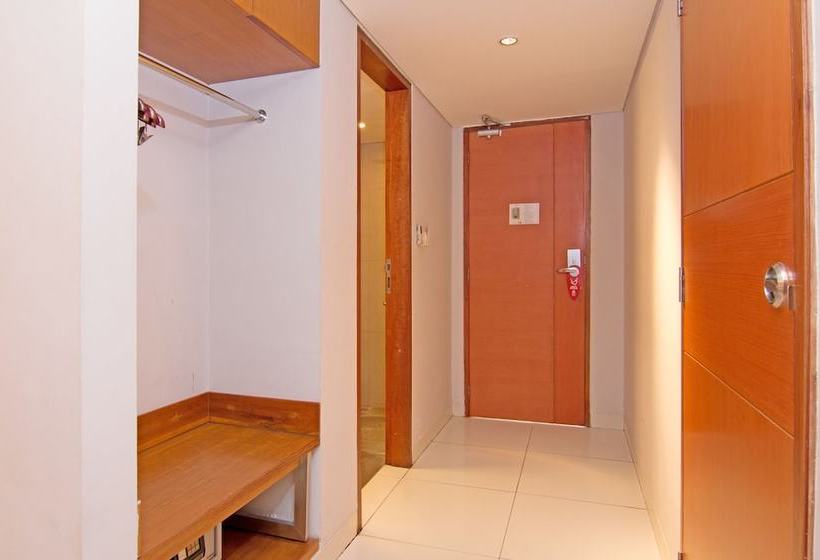 Fotos del hotel Zen Rooms Kuta Sunset Road:  10